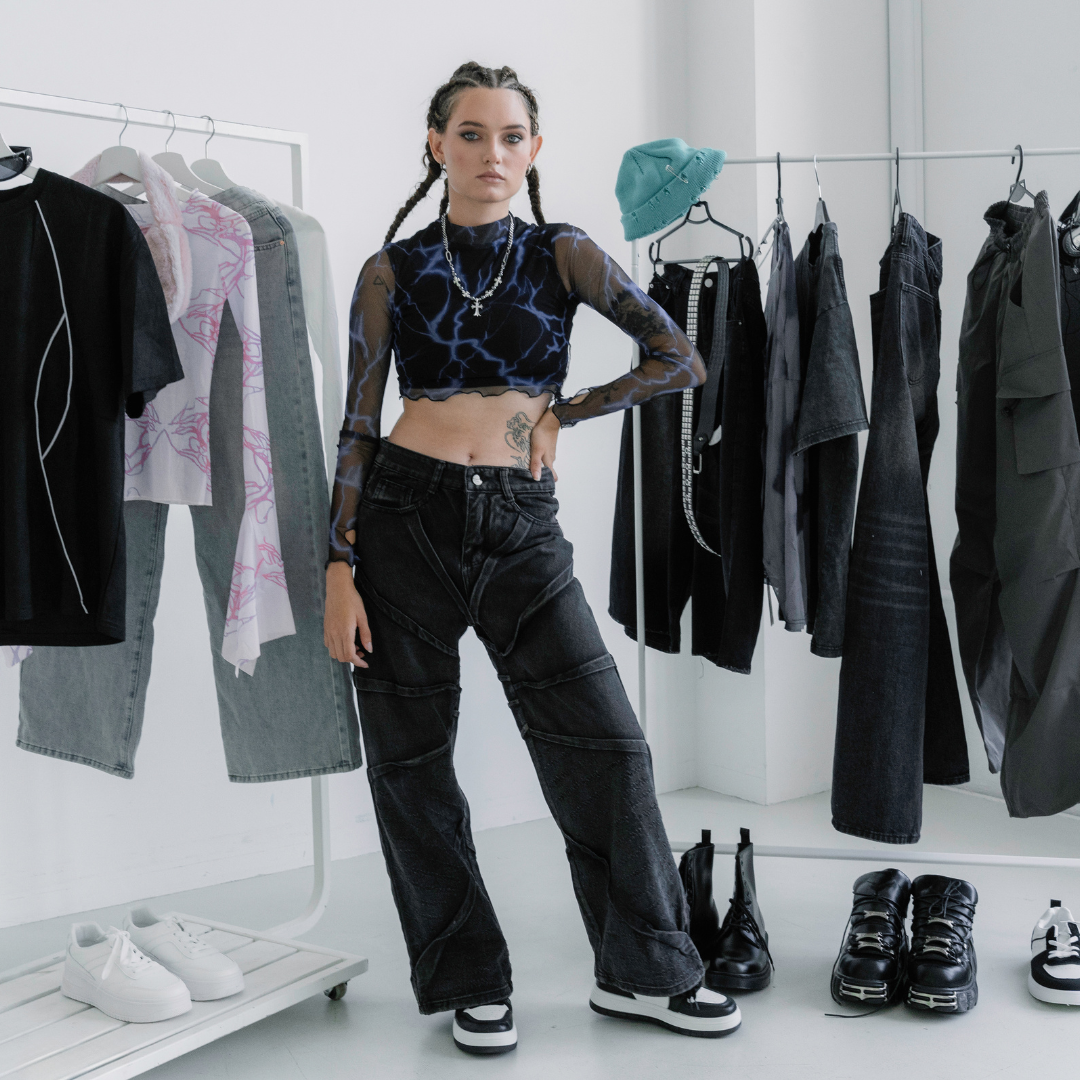 The difference between fashion trends and personal style: Explained with Practical Insights