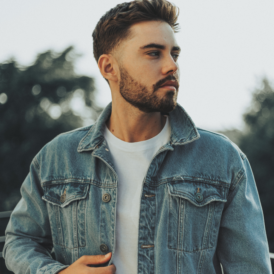 Styling Denim for Every Occasion: Versatile Looks for Day and Night